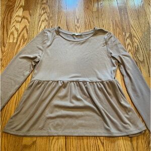 Brown long sleeve top. Size large.